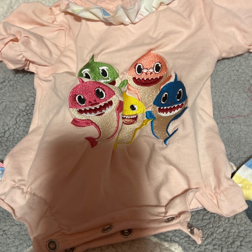 Baby shark smock